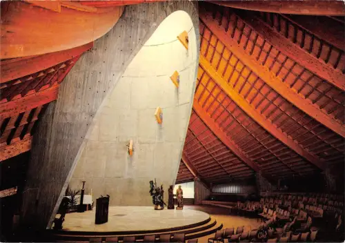 BT9999 Alpe d huez centre notre dame des neiges France