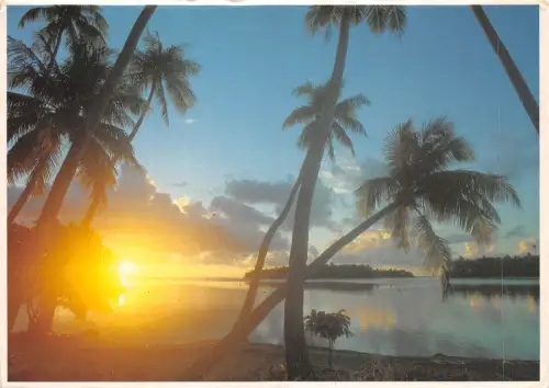 BF524 coucher de soleil dans l ile tahiti