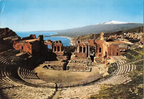 BT1382 taormina il teatro greco romano la cavea italy