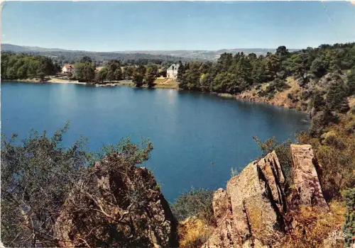 BR30457 L Auvergne le Gour de Tazenat Frankreich