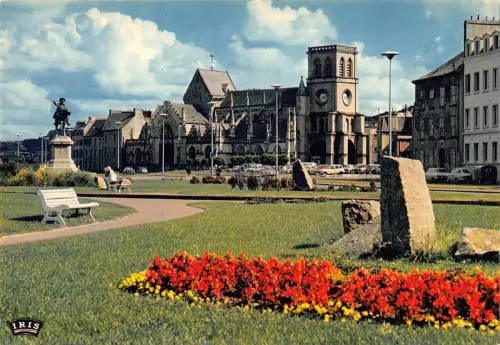 BR54515 Les jardins l eglise de la trinite Cherbourg france