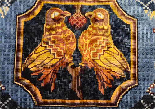 BR91917 Winchester Kathedrale Stickereien Postkarte kniend UK