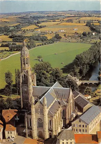 BR25466 Saint laurent sur Sevre la Basilique 2 Scans Frankreich