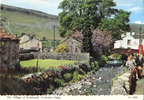 BR82537 the village of kettlewell yorkshire dales uk