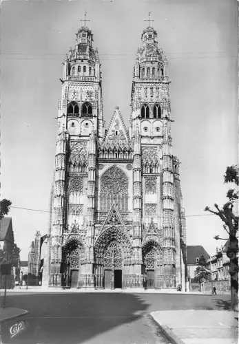 BF13 tours la cathedrale France