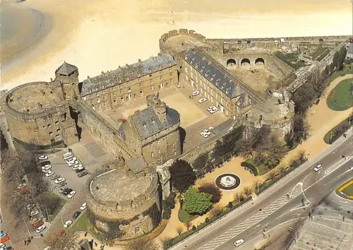BR77022 saint malo le chateau de la duchesse anne france