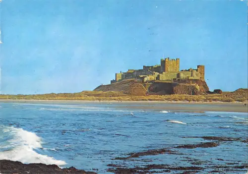 BR83634 bamburgh castle northumberland uk