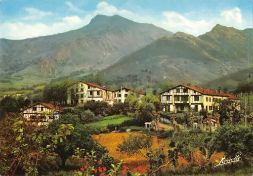 BR53411 Maisons Basques Au pied de la Rhune Frankreich