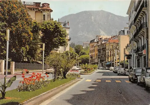 BR26113 Aix les Bains L Avenue des Thermes et le mont Revard France