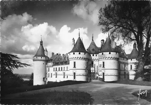 BR50234 Facade du chateau sur le parc chaumont Frankreich