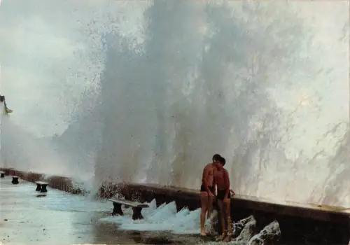 BT4905 Cotentin effets de vagues France