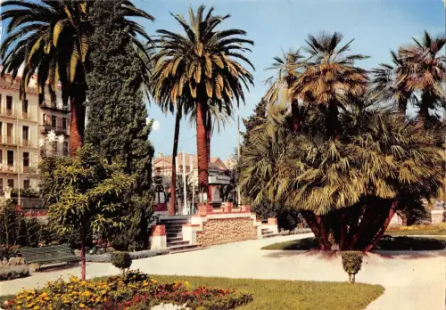 BT6684 Hyeres les palmiers jardin du parc France