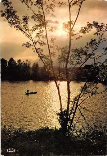 BT6738 Contre jour sur la vallee de la Dordogne Frankreich