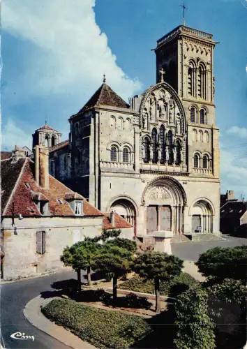 BF1088 vezelay basilique de la madeleine France