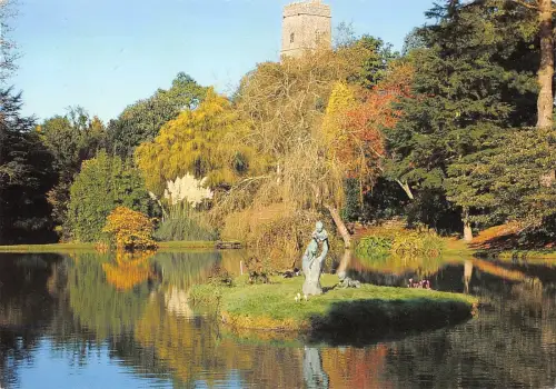 B100939 marwood hill gardens barnstaple the middle lake uk