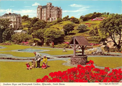 B103182 Südhänge und Laufgärten Ilfracombe North Devon UK