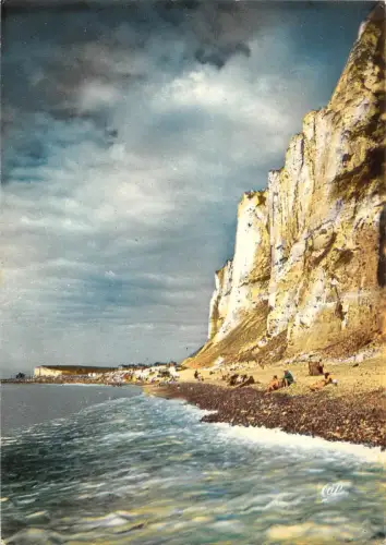 BT7042 Le treport la plage et les falaises Frankreich