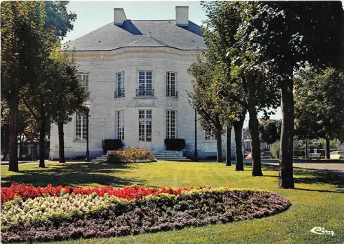 BR30466 Eaubonne Hotel de Mezieres Frankreich