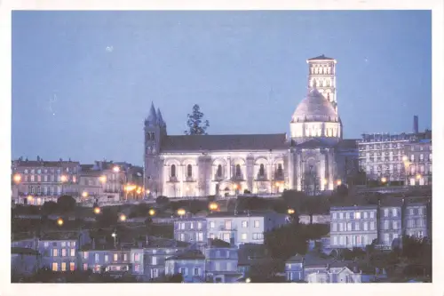 BR51844 La cathedrale saint pierre plan lumiere de la ville d angouleme Frankreich