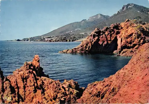 BT3981 La Corniche d Or les Rochers Rouges Frankreich