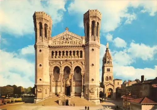 BT10062 Lyon la basilique notre dame de fourviere France