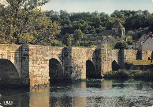 BT6465 Moutier d ahun le pont romain et l eglis e France