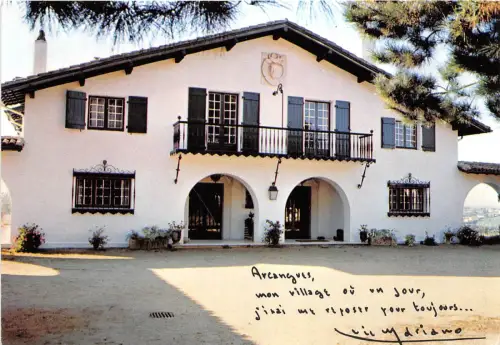 BR26090 Arcangues Belle maison basque France