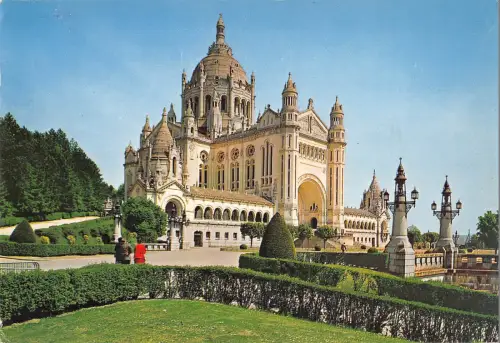 BR50292 Lisieux la basilique saint therese Frankreich