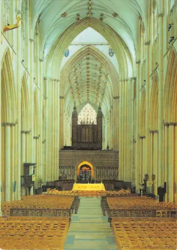 BR76433 the nave york minster uk