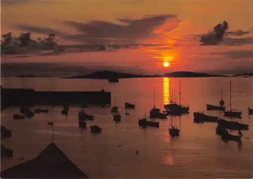 BR91607 Sonnenuntergang über Samson Isles of Scilly UK