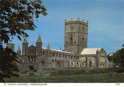 B97379 st david s cathedral pembroeckeshire wales