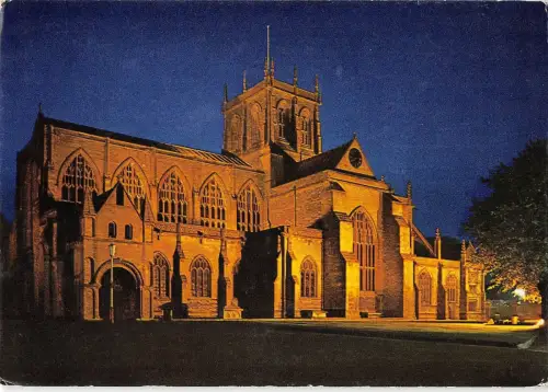 B102517 sherborne dorset sherborne abbey floodlit uk