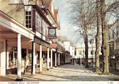 BR82584 Tunbridge Wells the Pantiles UK