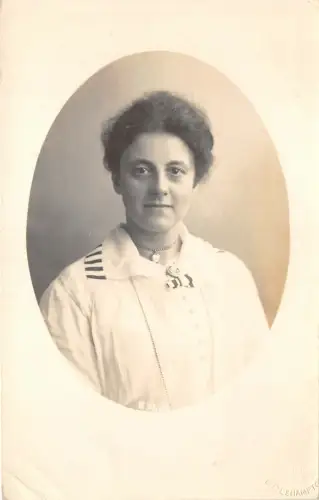 Lot310 Frau Foto Portraits Sozialgeschichte UK