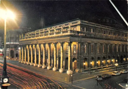 BT8836 Bordeaux le grand theatre la nuit France