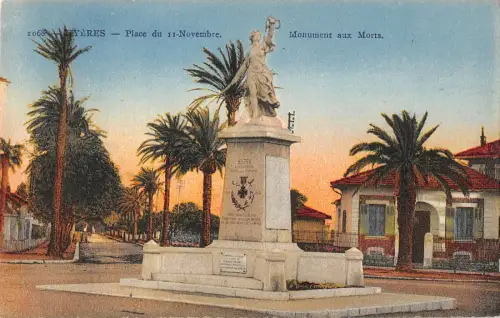 B106878 Frankreich Hyeres Place de 11 Novemberbre Statue
