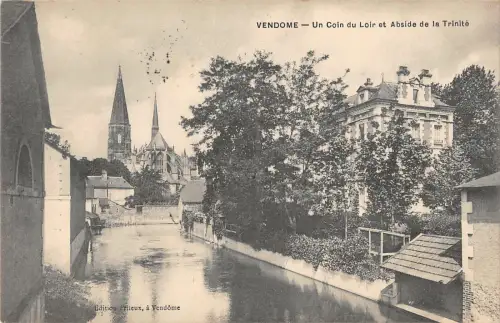 B106739 Frankreich Vendome Un Coin du Loir et Abside de la Trinite