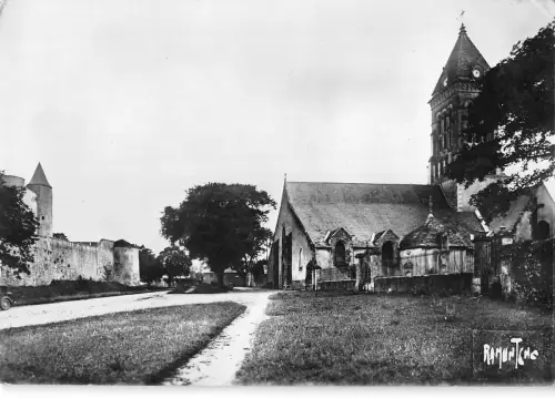 BR50661 L eglise Ile de noirmoutier France