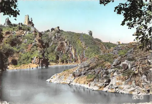 BR49312 Les Ruines de Crozant Frankreich