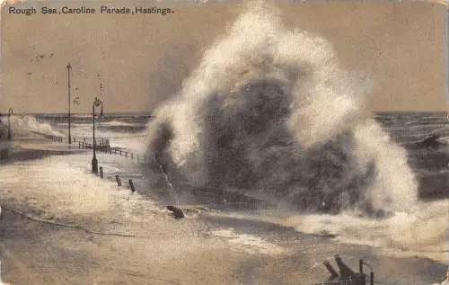 uk27802 rough sea caroline parade hastings uk