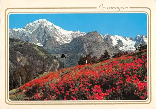 BT0589 courmayeur angolo pittoresco e catena del monte bianco Italien