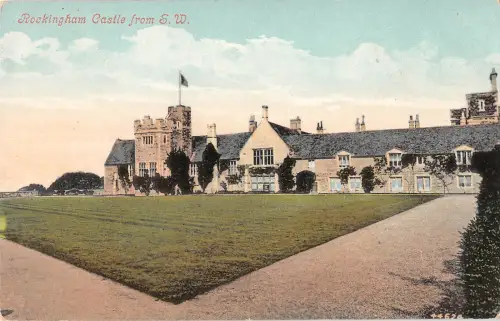 uk22959 rockingham castle aus sw uk