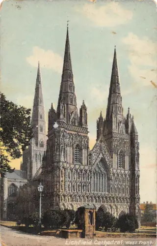 uk31355 lichfield cathedral west front uk