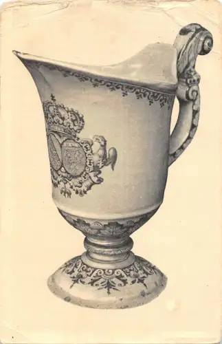 B105200 Aiguiere en Casque aux Armes du Duc Leopold Elisabeth Charlotte