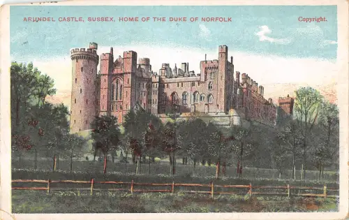 uk27289 arundel castle home of the duke of norfolk sussex uk