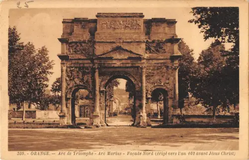 BF6045 orange Arc de Triomphe Fassade Nordfrankreich Frankreich