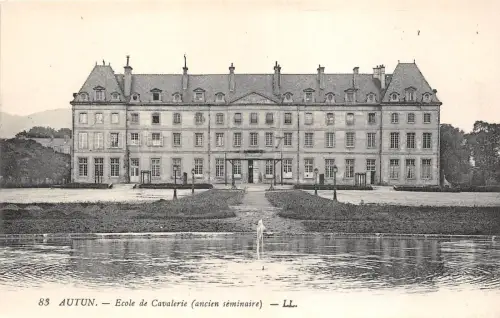 B70869 Auton Ecole de Cavalerie France