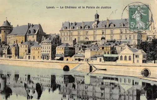 BF3410 laval le chateau et le palais de justice france