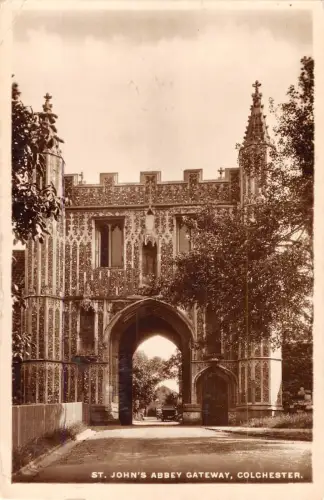 uk23330 st johns abbey gateway colchester echtfoto uk