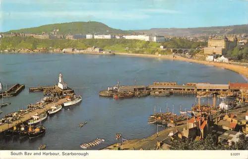 uk10861 south bav and harbour scarborough uk